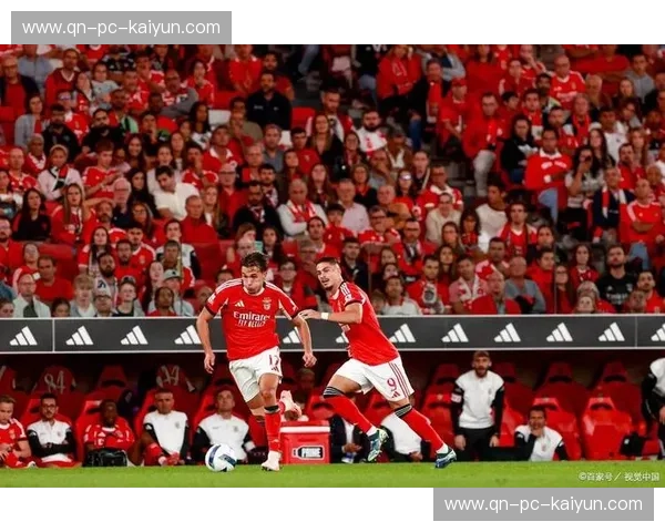 梦剧场的红魔怒吼：曼联vs水晶宫直播，一场关于荣耀与救赎的绿茵巅峰对决